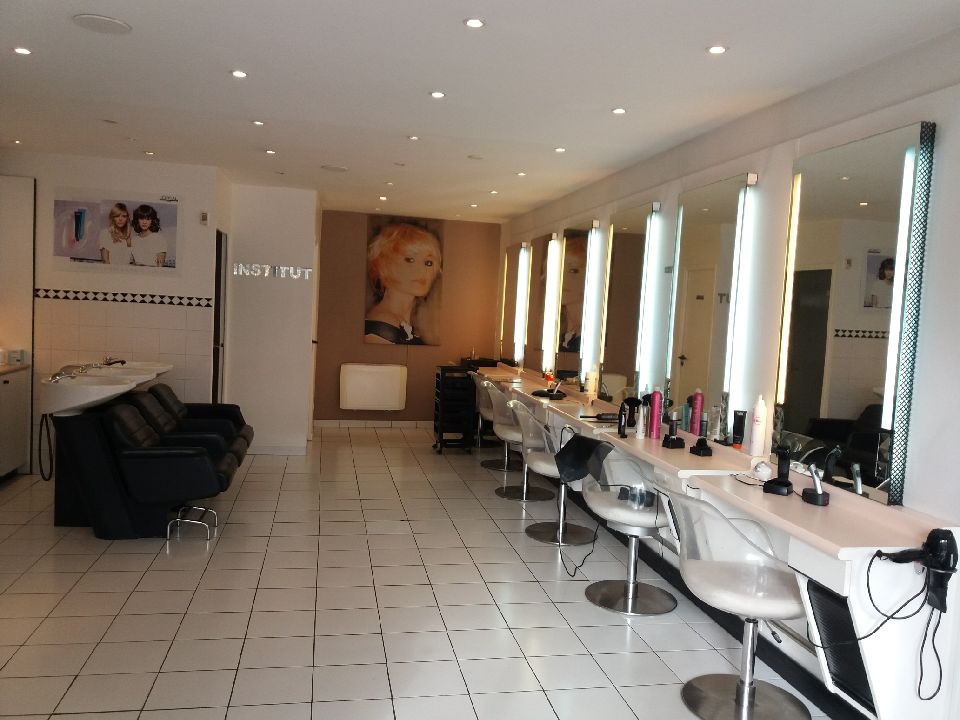 Salon Infinitif Coiffure Centre Commercial Du Mail A Velizy